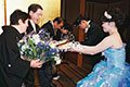 幸せ贈呈写真＜結婚式両親のプレゼント・披露宴の記念品・贈り物に人気の『しあわせの時計』＞